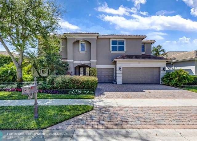 Property at 150 Sedona Way, Palm Beach Gardens, FL 33418, 5 beds, 4.5 baths