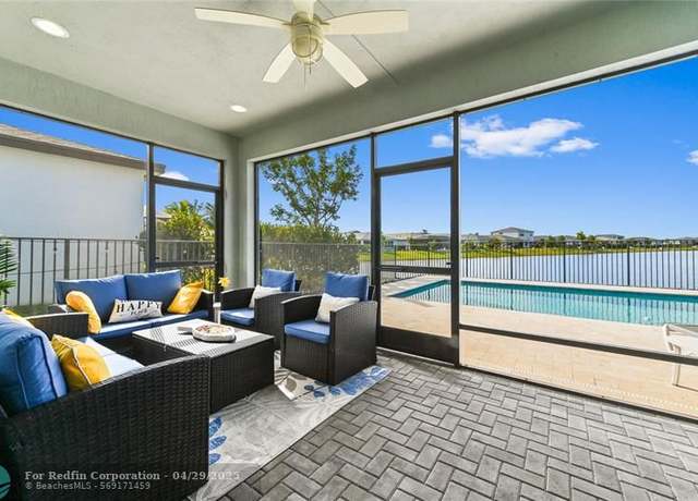 Property at 11804 SW Lyra Dr, Port St. Lucie, FL 34987, 3 beds, 2 baths