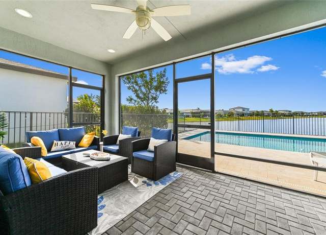 Property at 11804 SW Lyra Dr, Port St. Lucie, FL 34987, 3 beds, 2 baths