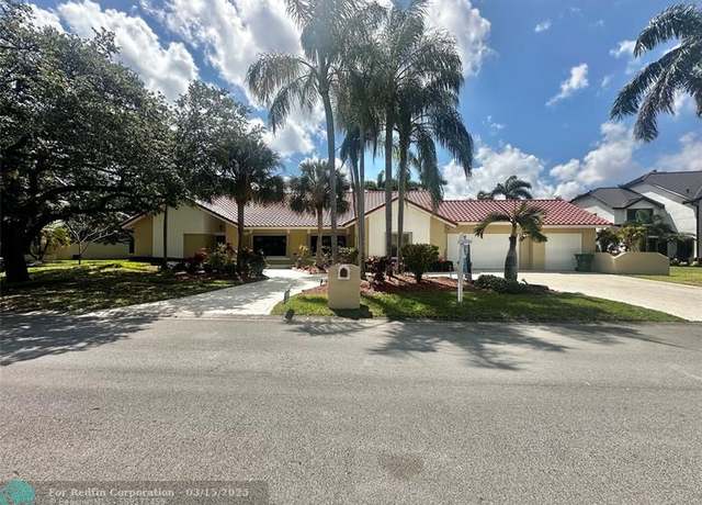 Property at 5122 NW 83rd Ln, Coral Springs, FL 33067, 5 beds, 3 baths