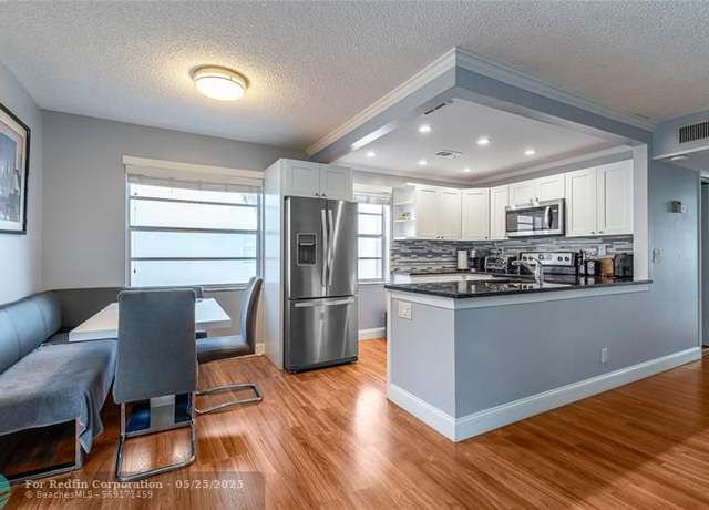 Property at 461 Capri J #461, Delray Beach, FL 33484, 2 beds, 2 baths
