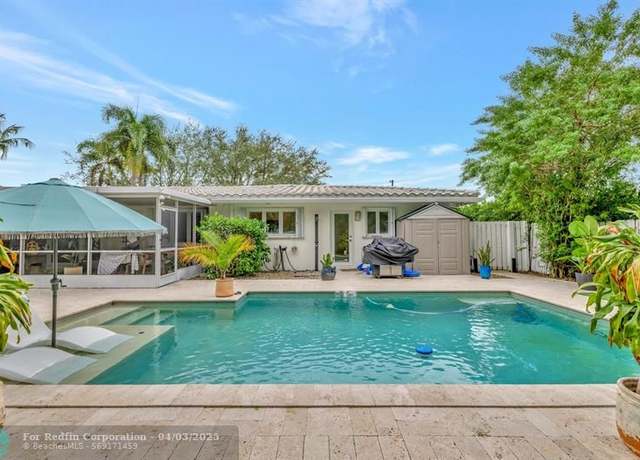 Property at 2633 NE 30th St, Fort Lauderdale, FL 33306, 3 beds, 2.5 baths