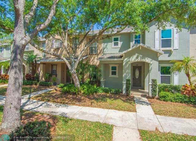 Property at 1805 Pointe West Way, Vero Beach, FL 32966, 3 beds, 2.5 baths
