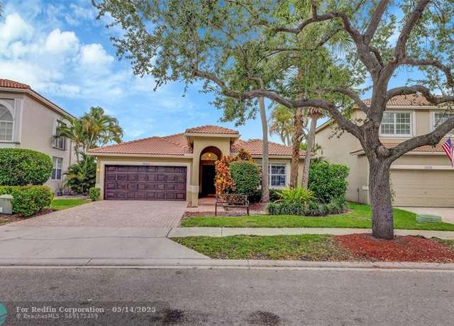 Property at 16417 Sapphire Pl, Weston, FL 33331, 3 beds, 2 baths