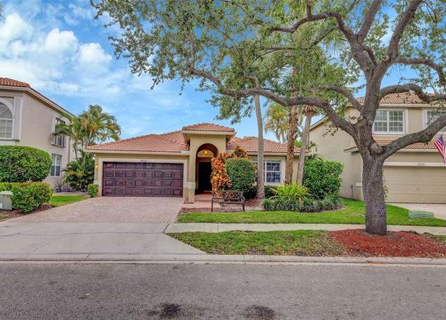 Property at 16417 Sapphire Pl, Weston, FL 33331, 3 beds, 2 baths