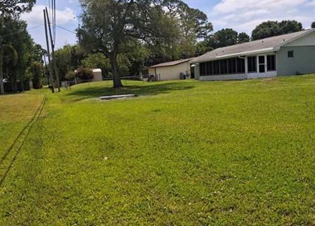 Property at 7904 Lockwood Dr, Fort Pierce, FL 34951