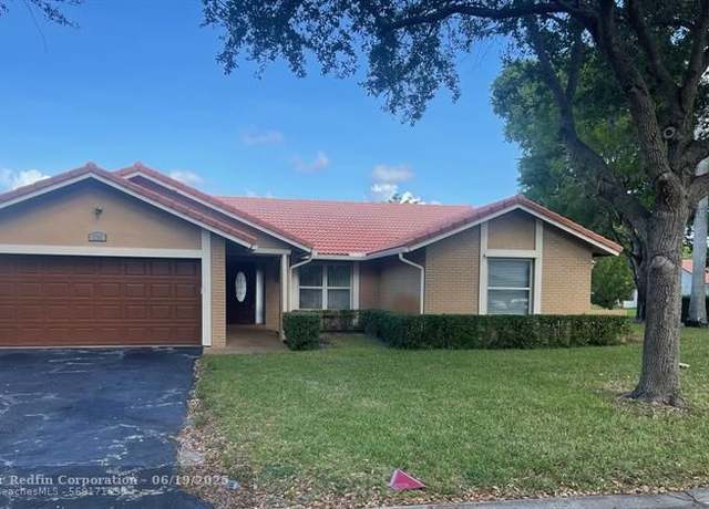 Property at 1288 NW 112th Way, Coral Springs, FL 33071, 6 beds, 3 baths
