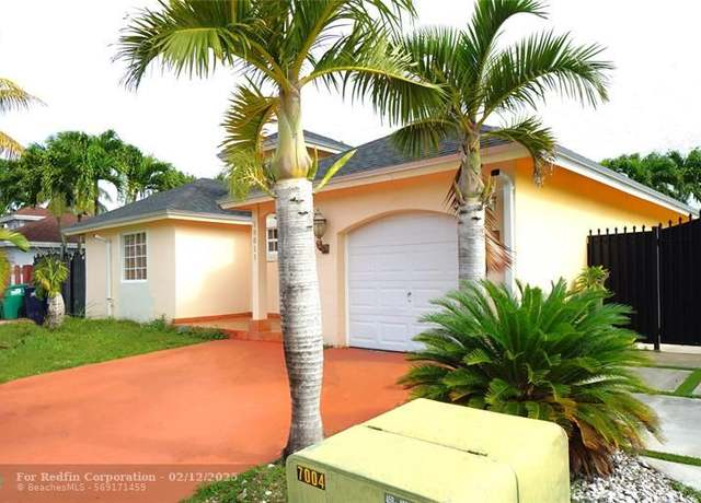 Property at 18011 SW 139th Ct, Miami, FL 33177, 4 beds, 2 baths