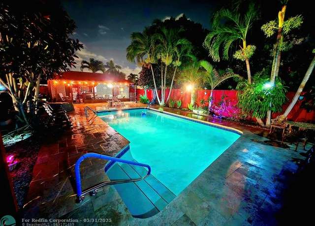 Property at 5701 Mckinley St, Hollywood, FL 33021, 9 beds, 5 baths