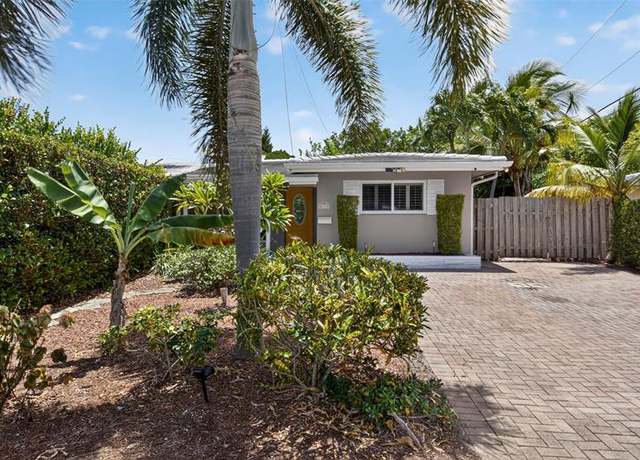 Property at 2115 NE 15th Ave, Wilton Manors, FL 33305, 2 beds, 2 baths