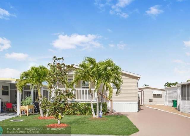 Property at 2923 W Marina Dr, Dania, FL 33312, 3 beds, 2 baths