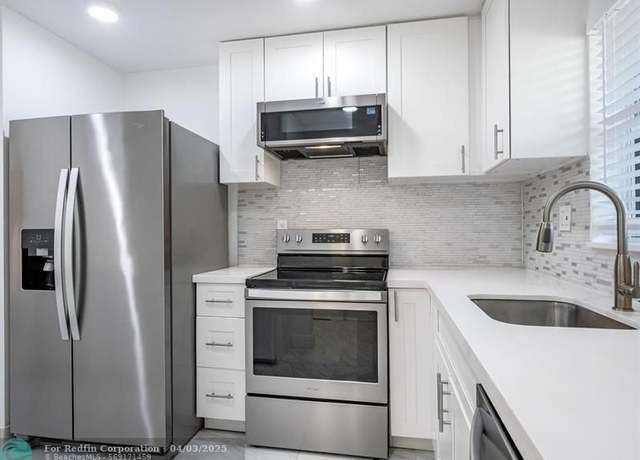 Property at 10303 Sunrise Lakes Blvd #107, Sunrise, FL 33322, 1 bed, 1.5 baths