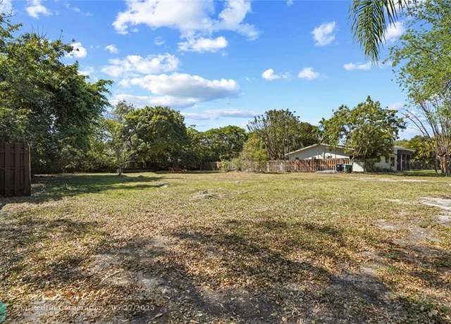 Property at 12840 SW 83rd Ct, Pinecrest, FL 33156