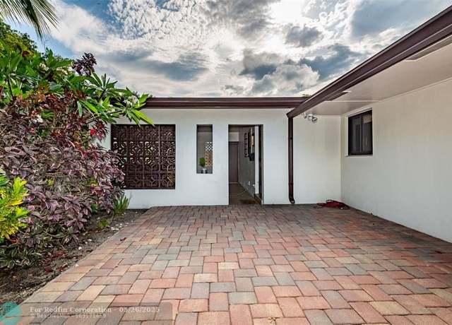 Property at 2113 NE 62nd St, Fort Lauderdale, FL 33308, 3 beds, 2 baths