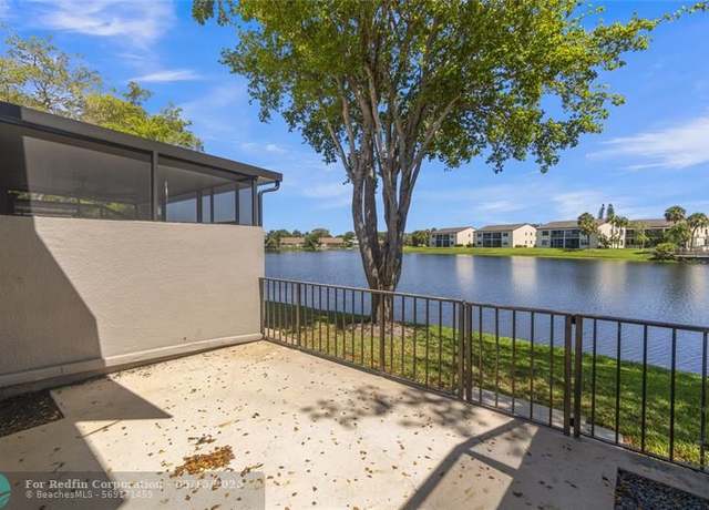 Property at 11291 NW 16th Ct, Pembroke Pines, FL 33026, 2 beds, 2.5 baths