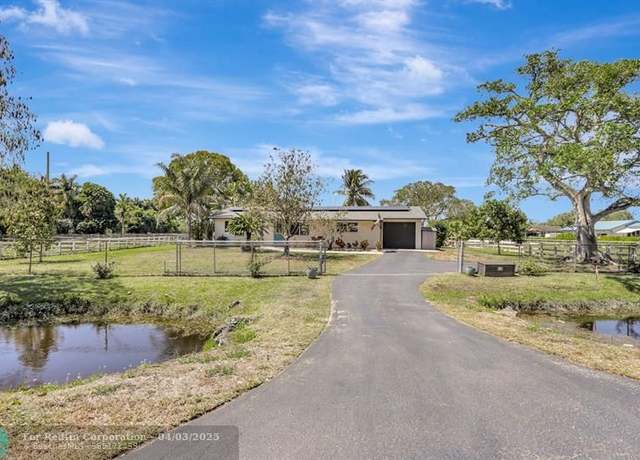 Property at 7999 NW 82nd Ter, Parkland, FL 33067, 3 beds, 2 baths