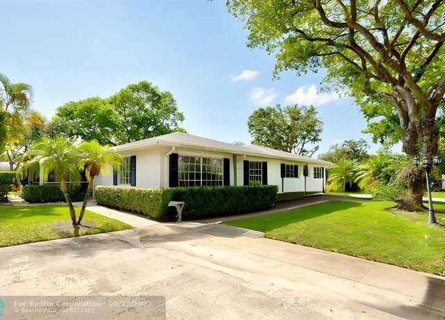 Property at 10158 S 42nd Ter S #156, Boynton Beach, FL 33436, 1 bed, 1.5 baths