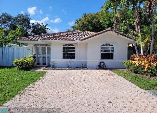 Property at 10351 SW 20th Ter, Miami, FL 33165, 3 beds, 2 baths