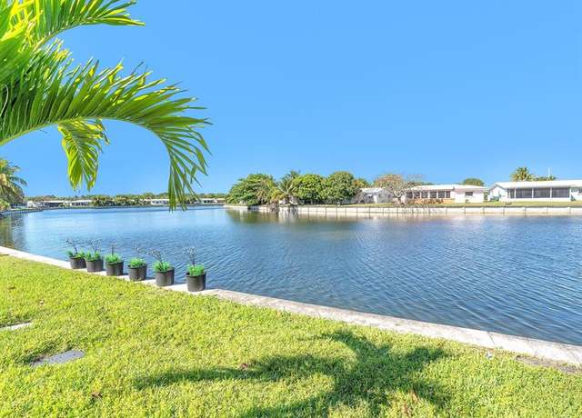 Property at 5702 NW 84th Ave, Tamarac, FL 33321, 2 beds, 1 bath