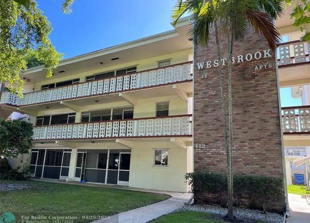 Property at 412 S Luna Ct #2, Hollywood, FL 33021, 2 beds, 2 baths