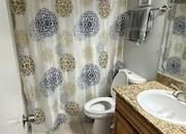 Property at 2866 S University Dr #5101, Davie, FL 33328, 2 beds, 2 baths