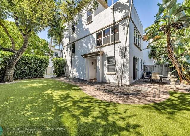 Property at 705 SW 4th Ave #705, Fort Lauderdale, FL 33315, 2 beds, 2.5 baths