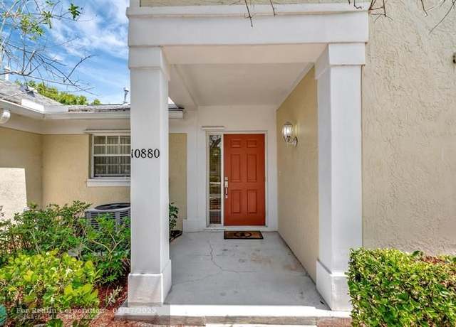 Property at 10880 Sea Hibiscus Ln, Tamarac, FL 33321, 2 beds, 2.5 baths
