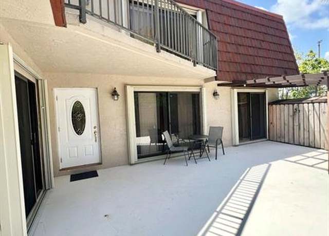Property at 8175 Boca Rio Dr, Boca Raton, FL 33433, 3 beds, 2.5 baths