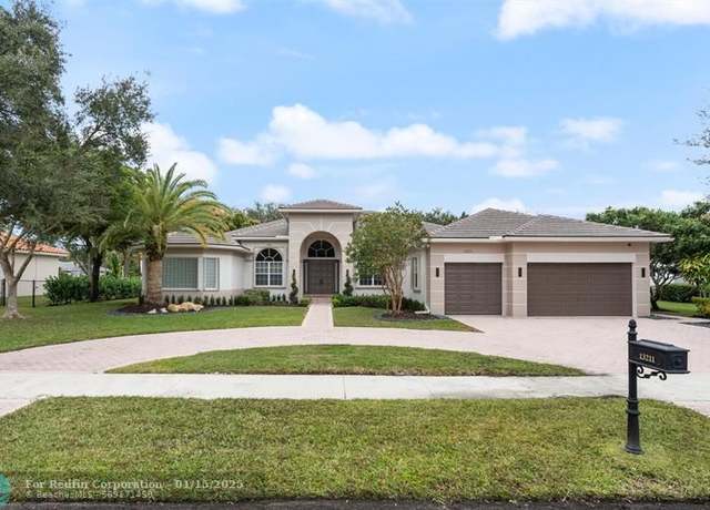 Property at 13211 SW 44th St, Davie, FL 33330, 4 beds, 4 baths