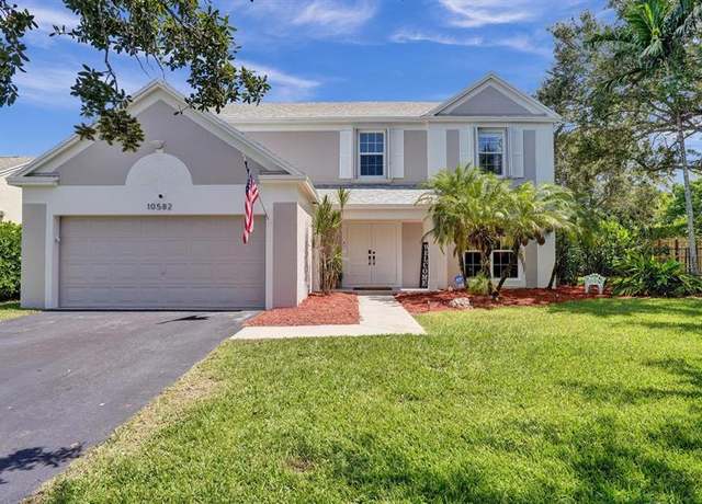 Property at 10582 Grove Pl, Cooper City, FL 33328, 4 beds, 2.5 baths