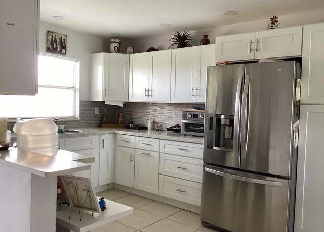 Property at 9481 Sunrise Lakes Blvd #303, Sunrise, FL 33322, 2 beds, 2 baths