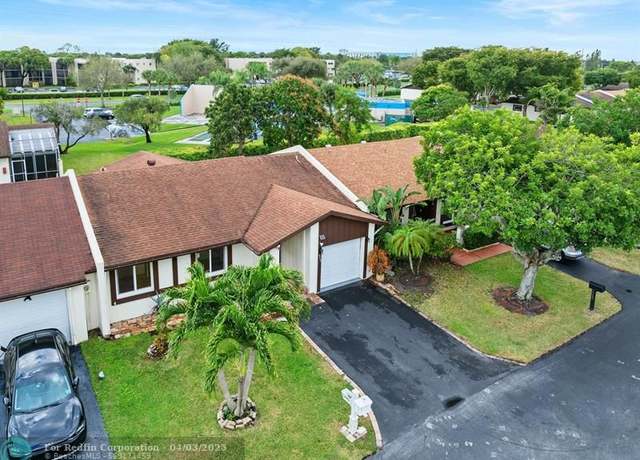 Property at 5443 Laurel Oak St, Delray Beach, FL 33484, 3 beds, 2 baths