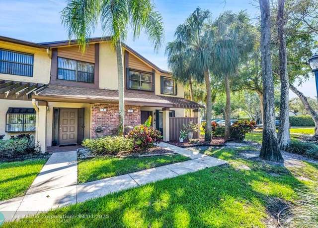 Property at 3963 Cocoplum Cir Unit F, Coconut Creek, FL 33063, 3 beds, 2.5 baths