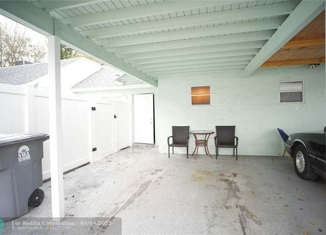 Property at 9274 SW 5th St Unit B, Boca Raton, FL 33428, 3 beds, 2 baths