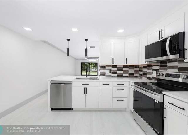 Property at 3201 Portofino Pt Unit D2, Coconut Creek, FL 33066, 2 beds, 2 baths