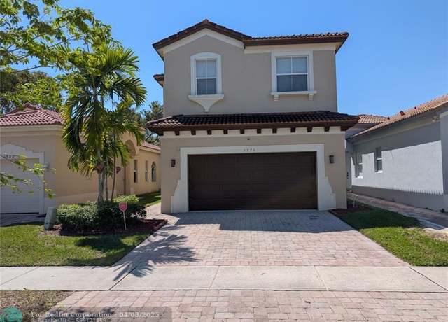 Property at 3976 NE 13th Dr, Homestead, FL 33033, 3 beds, 2.5 baths