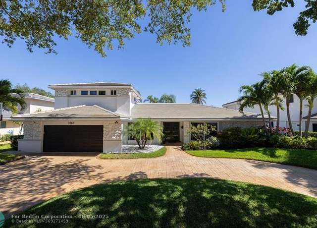 Property at 3161 N 36th St, Hollywood, FL 33021, 6 beds, 5 baths