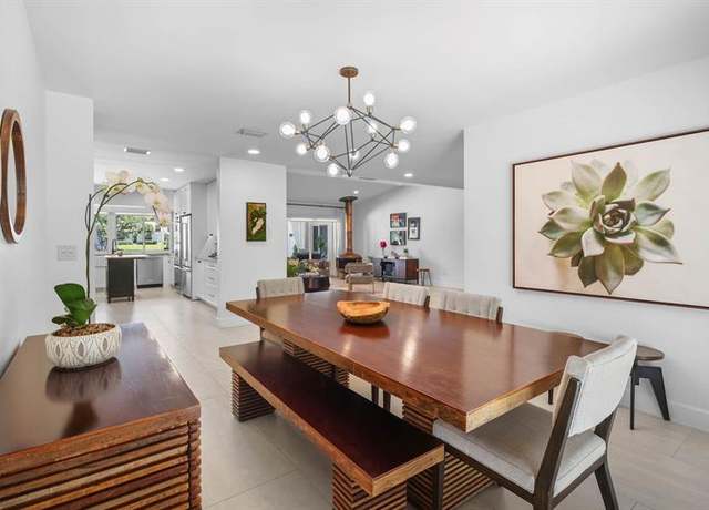 Property at 3161 N 36th St, Hollywood, FL 33021, 6 beds, 5 baths