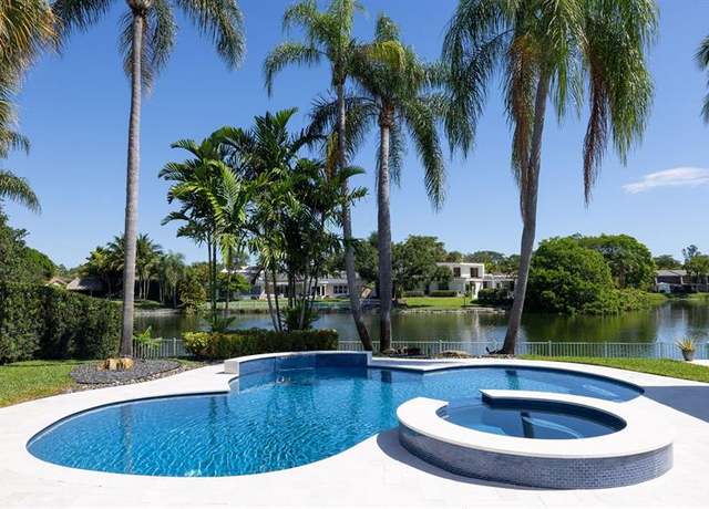 Property at 3161 N 36th St, Hollywood, FL 33021, 6 beds, 5 baths