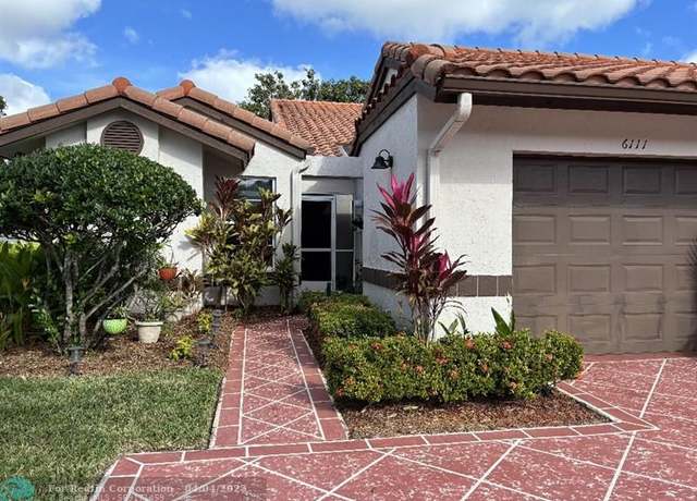 Property at 6111 Waldwick Cir, Delray Beach, FL 33484, 2 beds, 2 baths