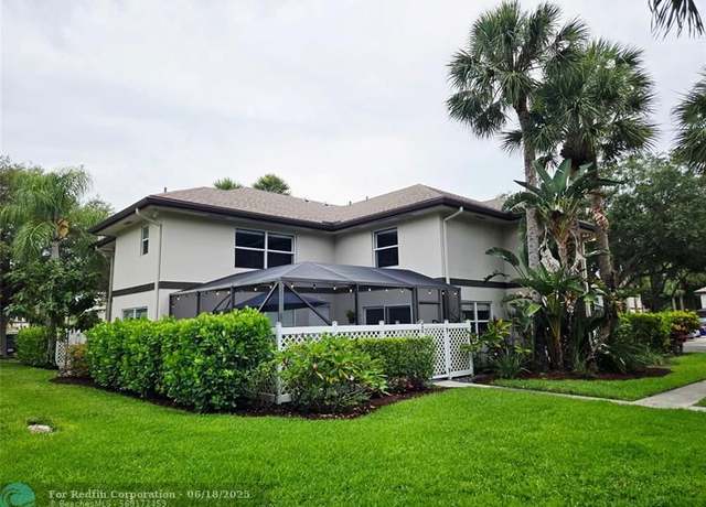 Property at 48 Essex Ct Unit B, Royal Palm Beach, FL 33411, 2 beds, 2.5 baths