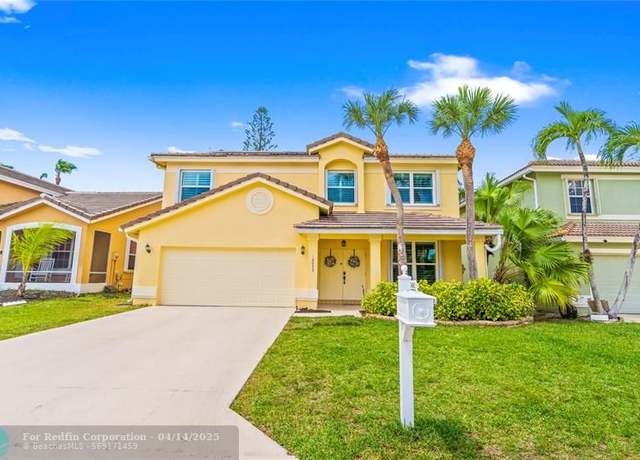 Property at 18082 Clear Brook Cir, Boca Raton, FL 33498, 4 beds, 2.5 baths