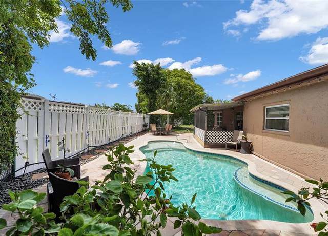 Property at 8107 NW 93rd Ter, Tamarac, FL 33321, 2 beds, 2 baths