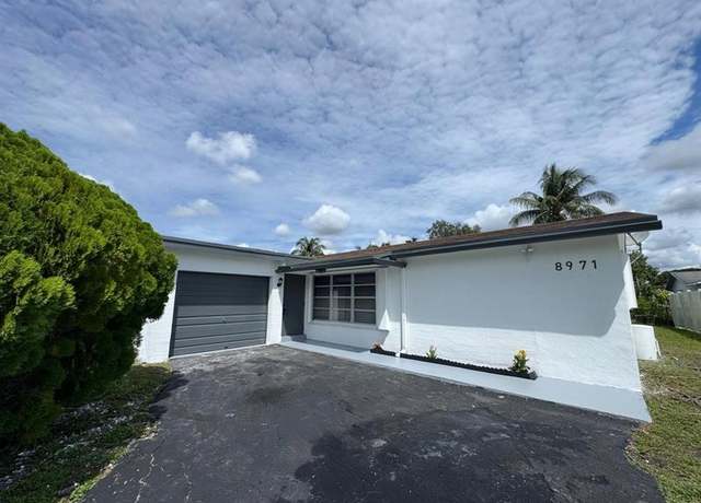 Property at 8971 NW 8th St, Pembroke Pines, FL 33024, 3 beds, 2 baths