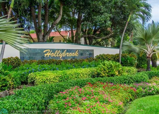 Property at 8941 S Hollybrook Blvd #104, Pembroke Pines, FL 33025, 2 beds, 2 baths