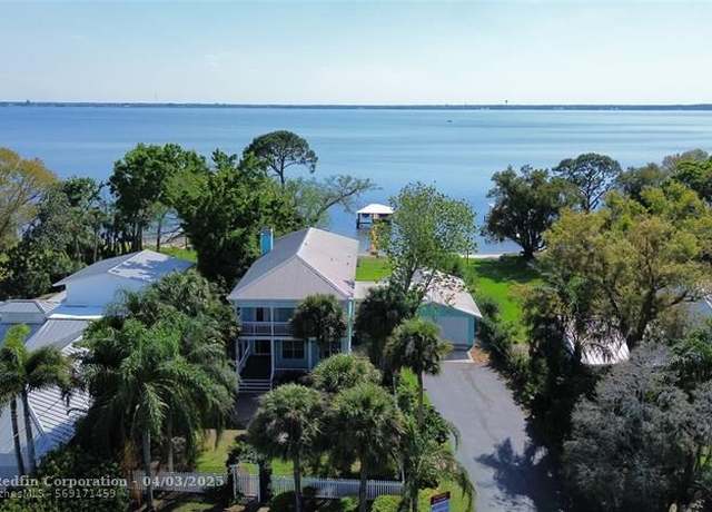 Property at 2571 Lakeview Dr, FL 33870, 3 beds, 2.5 baths