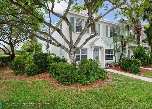 Property at 11000 Light House Ct #11000, Tamarac, FL 33321, 2 beds, 1.5 baths