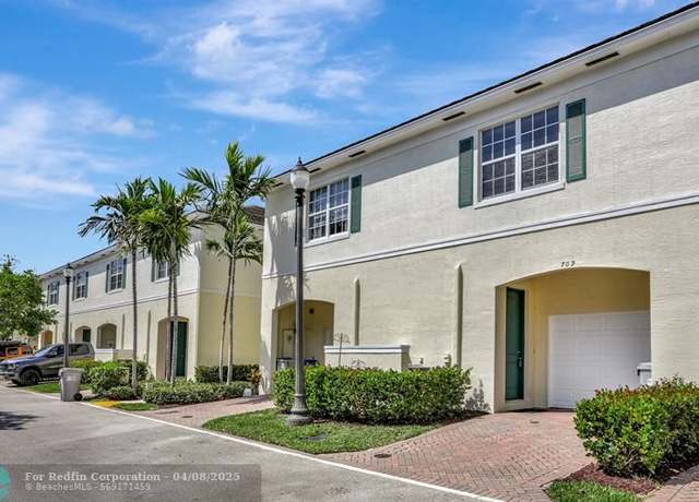 Property at 709 SW 1st Ter #709, Pompano Beach, FL 33060, 3 beds, 2.5 baths