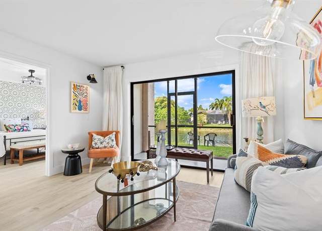Property at 10442 Sunrise Lakes Blvd #111, Sunrise, FL 33322, 2 beds, 1.5 baths