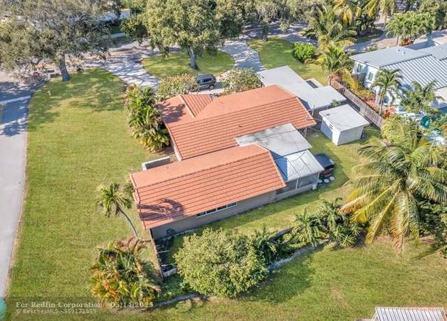 Property at 4000 NE 22nd Ave, Lighthouse Point, FL 33064, 3 beds, 3 baths